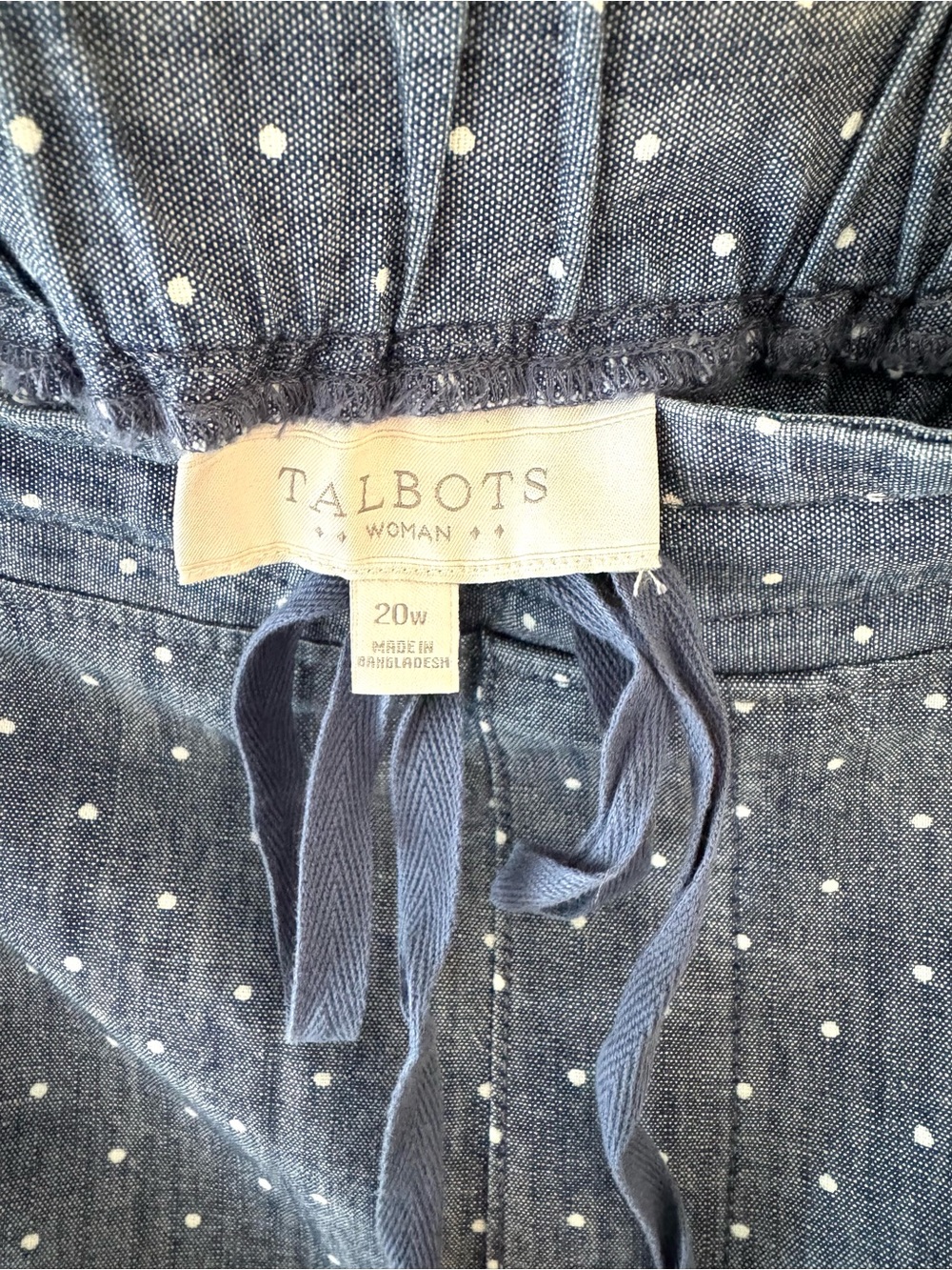 Talbots Women’s Plus Chambray Drawstring Shorts with Micro Dot Print - Picture 2 of 5